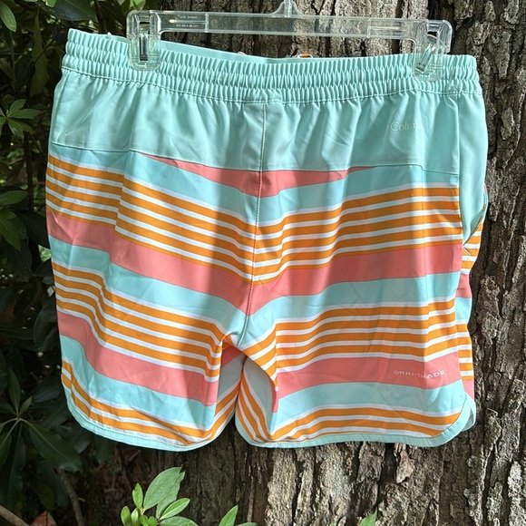 NWT Columbia Omni-Shade Youth Striped Board Shorts XL (18-20) Omni-Wick 50 UPF - Picture 5 of 16